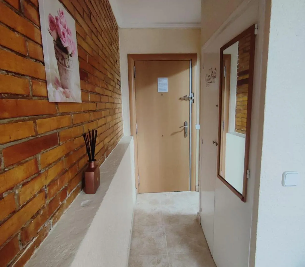 La Casita De Munecas - La Pineda Playa Apartment